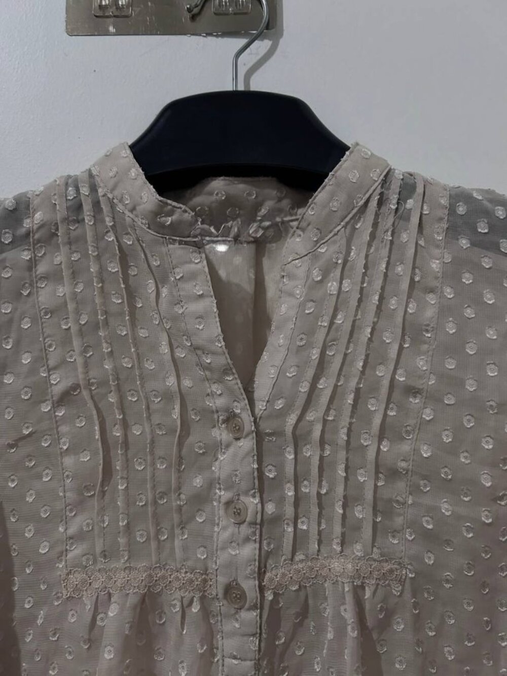 Beige Textured Blouse - Picture 3 of 3